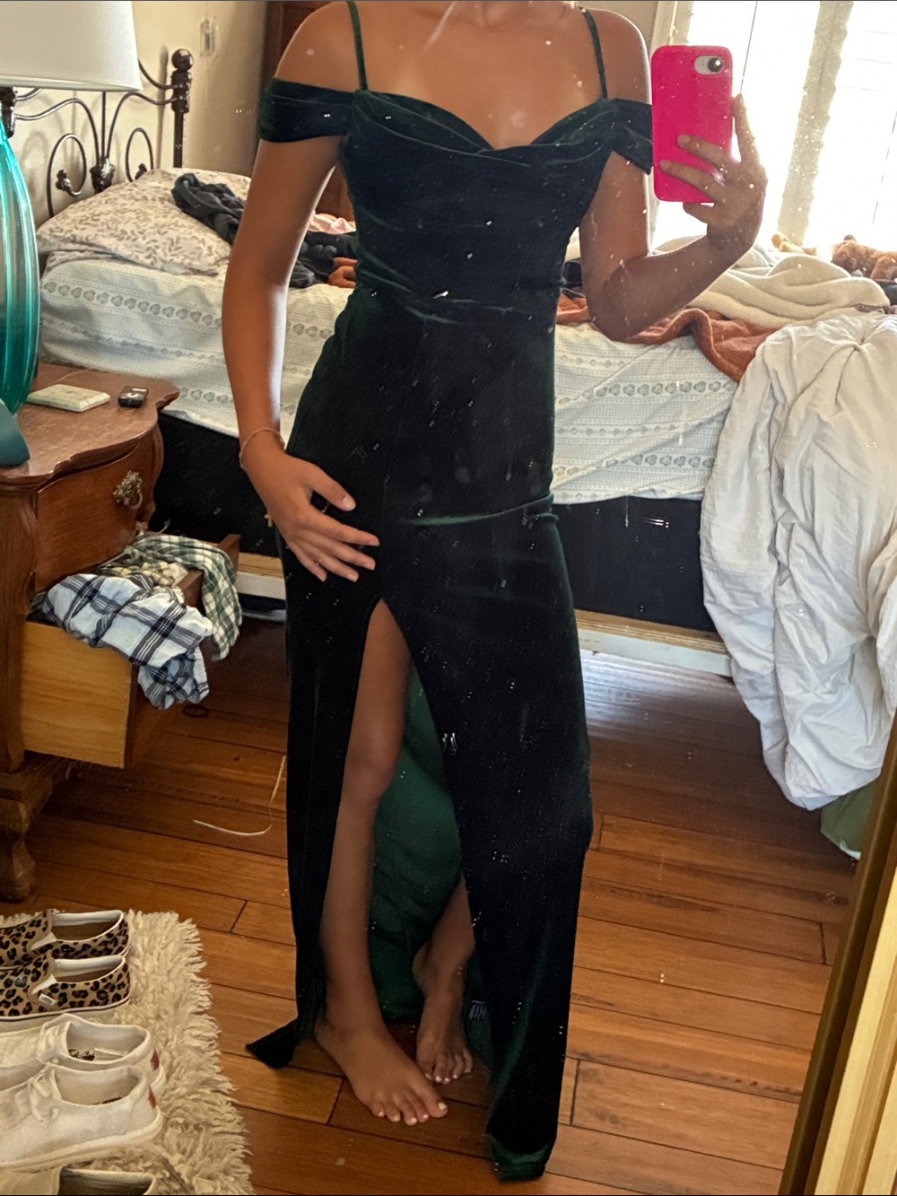 B. Smart Emerald Velvet Off-Shoulder Gown